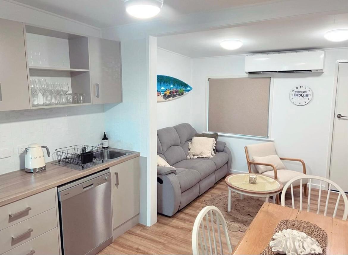 The Luv Shack At The Beach Yeppoon Exterior photo